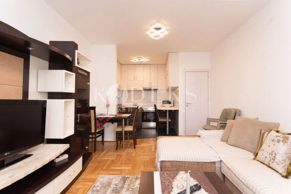 Sale, two bedroom apartment, 59m², 1 maj, Podgorica