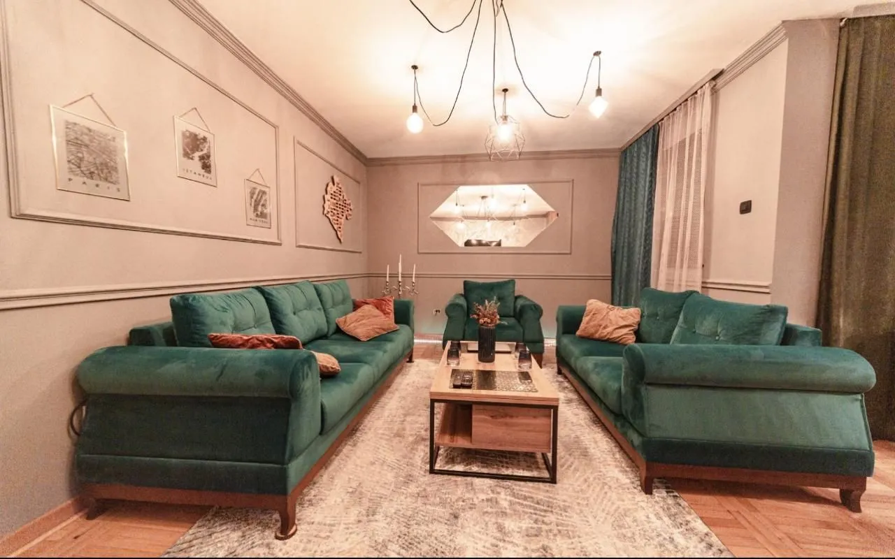 Izdavanje, dvosoban stan, 80m², Stari Aerodrom, Podgorica