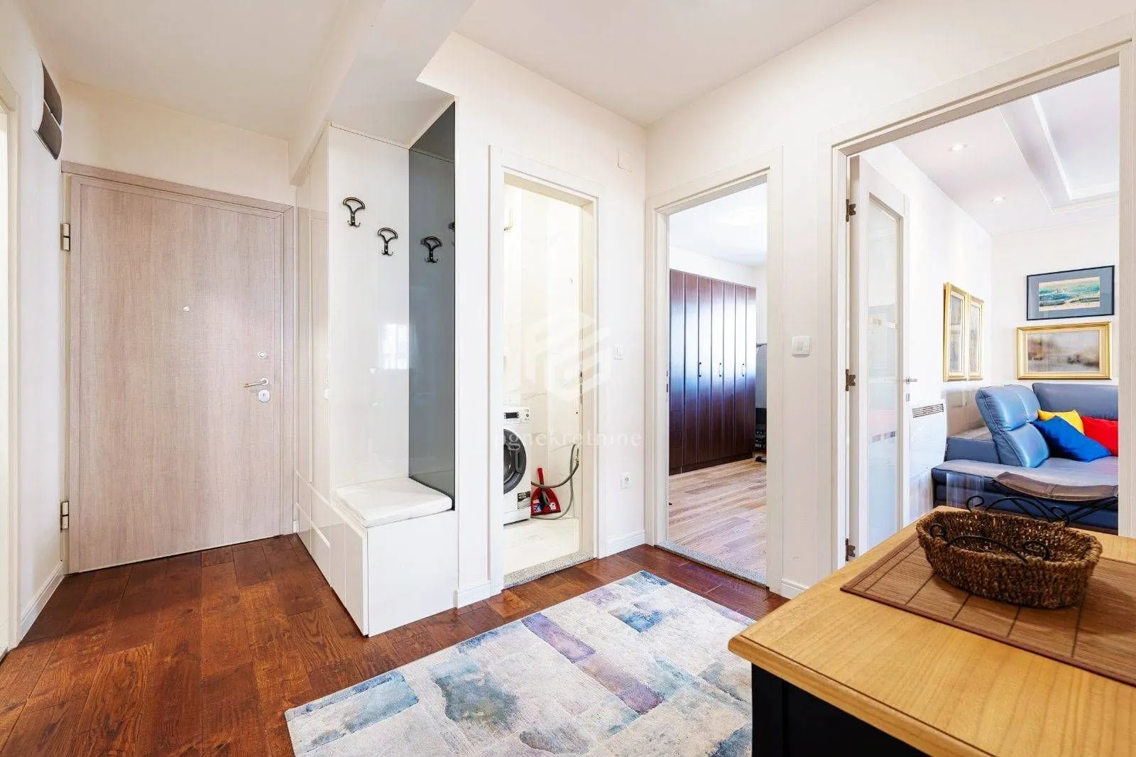 Prodaja, dvosoban stan, 68m², Central Point, Podgorica