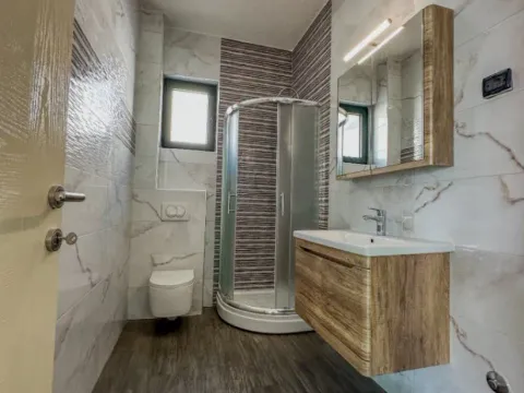 Prodaja, dvosoban stan, 85m², Bečići, Budva - image 8