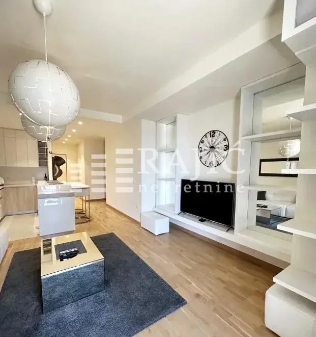 Rent, three bedroom apartment, 90m², Savski Venac, Beograd