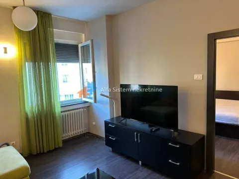 Izdavanje, dvosoban stan, 80m², Savski Venac, Beograd - image 10