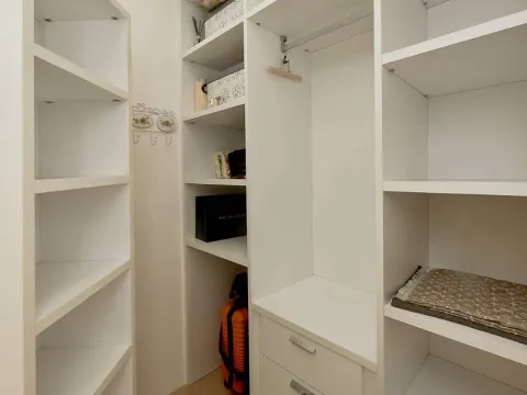 Prodaja, trosoban stan, 150m², Budva, Crna Gora - image 30