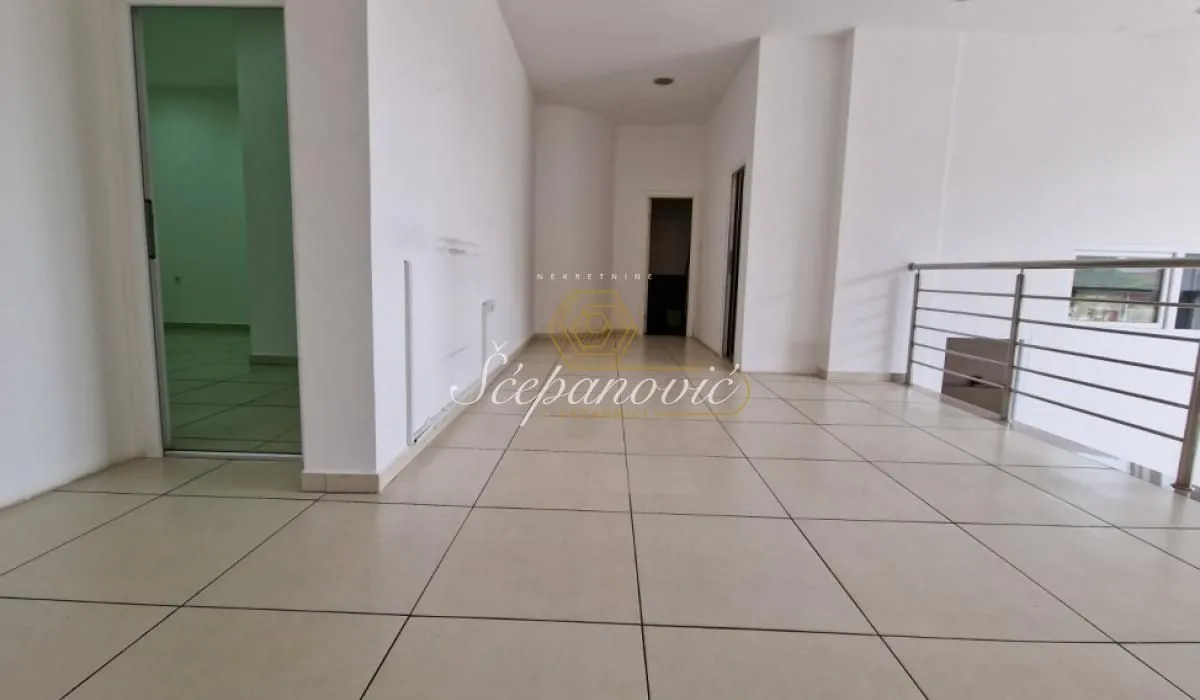 Sale, office space, 155m², Podbara, Novi Sad Sve Podlokacije