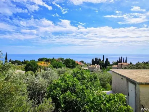 Kuća in Rijeka Reževići