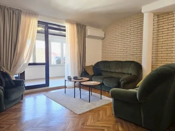 Prodaja, dvosoban stan, 75m², Centar, Podgorica