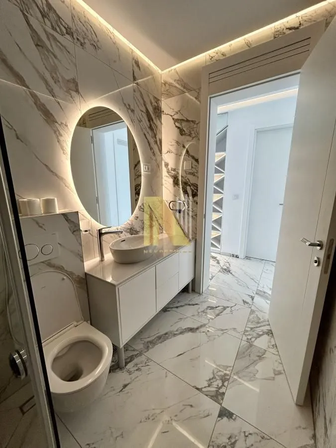 Izdavanje, kuća, 180m², Sremska Kamenica, Petrovaradin