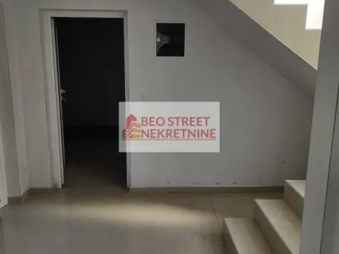 Prodaja, kuća, 188m², Petrovac na Mlavi, Srbija - image 7