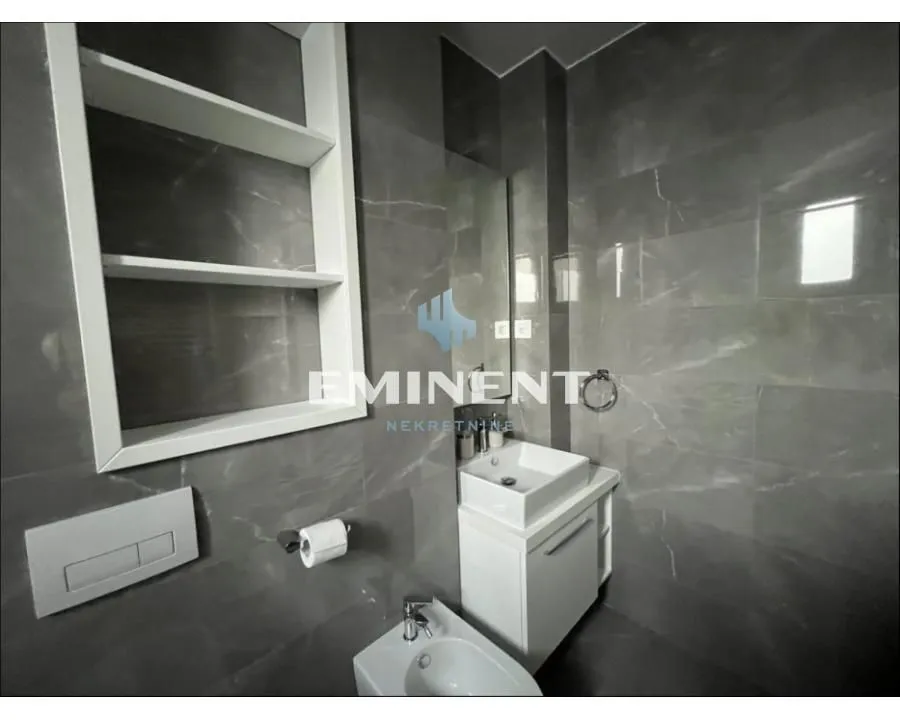 Rent, four bedroom apartment, 113m², Savski Venac, Beograd