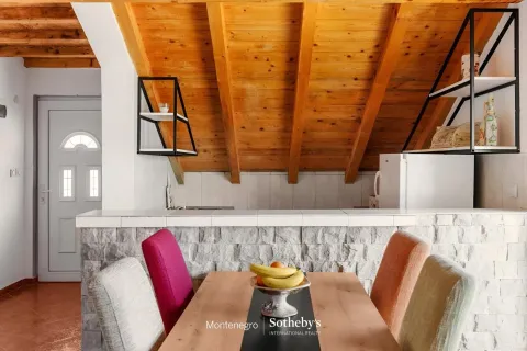 Sale, house, 180m², Krašići, Tivat - image 9