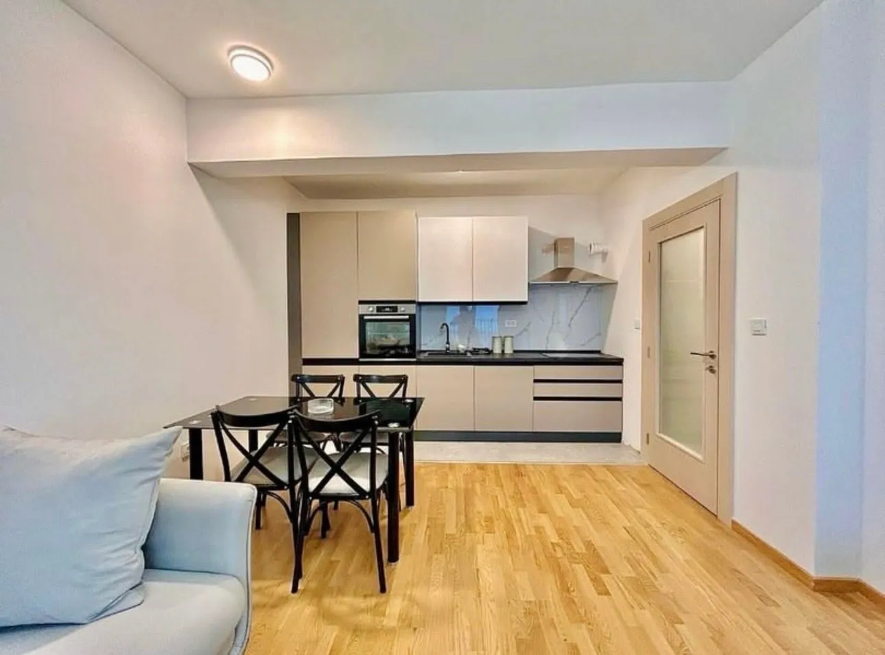 Izdavanje, jednosoban stan, 49m², Ljubović, Podgorica