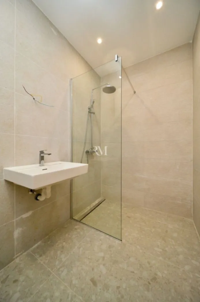 Prodaja, jednosoban stan, 111m², Mrčevac, Tivat
