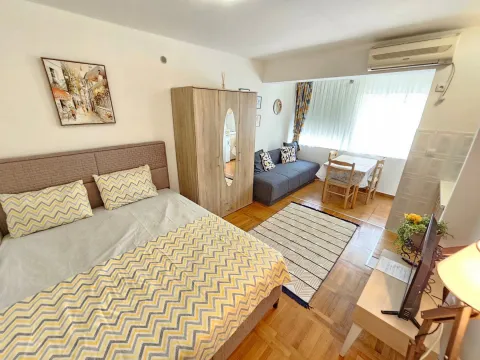 Rent, studio apartment, 30m², Budva, Crna Gora - image 4