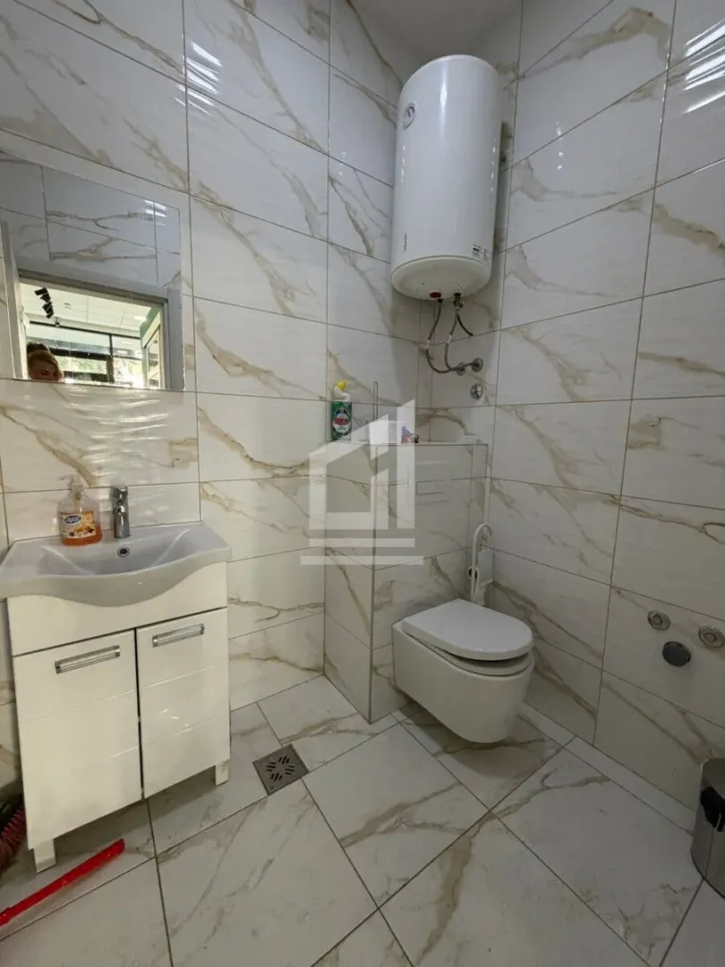Rent, office space, 54m², Central Point, Podgorica