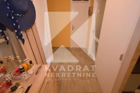 Prodaja, dvosoban stan, 80m², Pejton, Podgorica - image 11