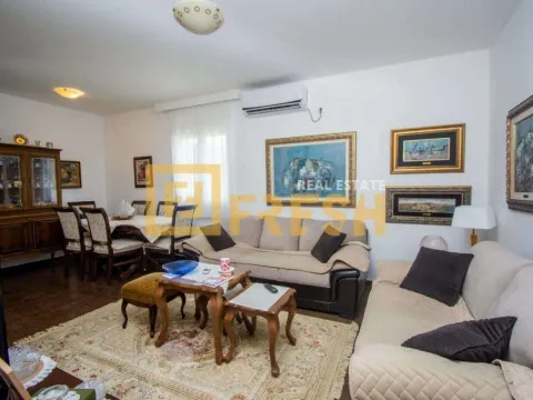 Prodaja, kuća, 220m², Ostalo, Podgorica - image 34