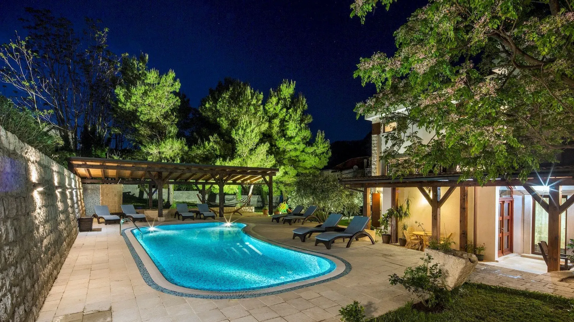 Sale, house, 497m², Prčanj, Kotor