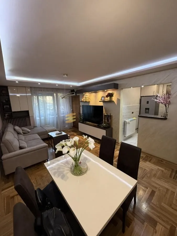 Prodaja, jednosoban stan, 42m², Kej, Novi Sad Sve Podlokacije