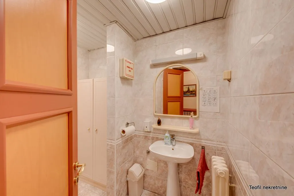 Sale, house, 285m², Bezanijska Kosa 1, Bežanijska Kosa Sve Podlokacije