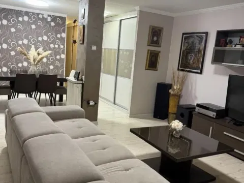 Prodaja, trosoban stan, 78m², Liman 4, Novi Sad Sve Podlokacije - image 2