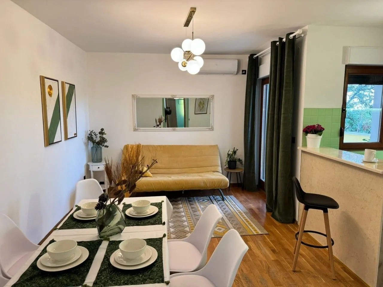 Sale, three bedroom apartment, 167m², Petrovac, Budva