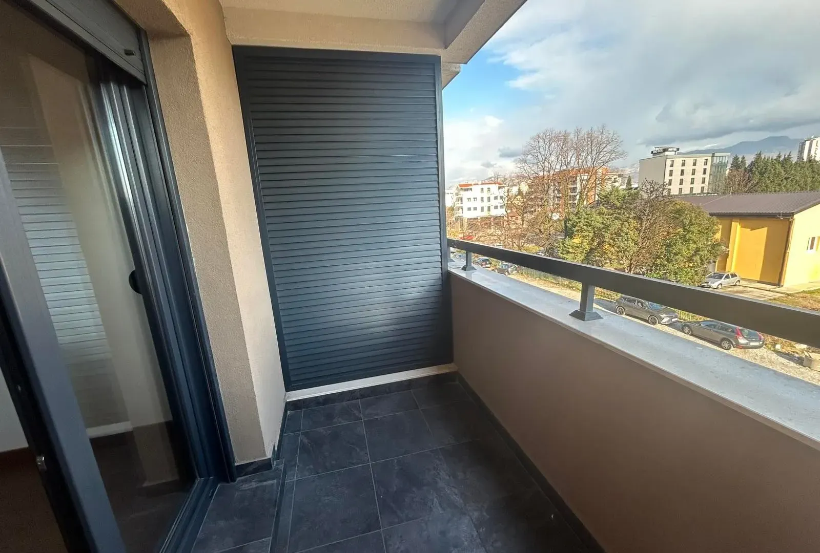 Izdavanje, jednosoban stan, 49m², Ljubović, Podgorica