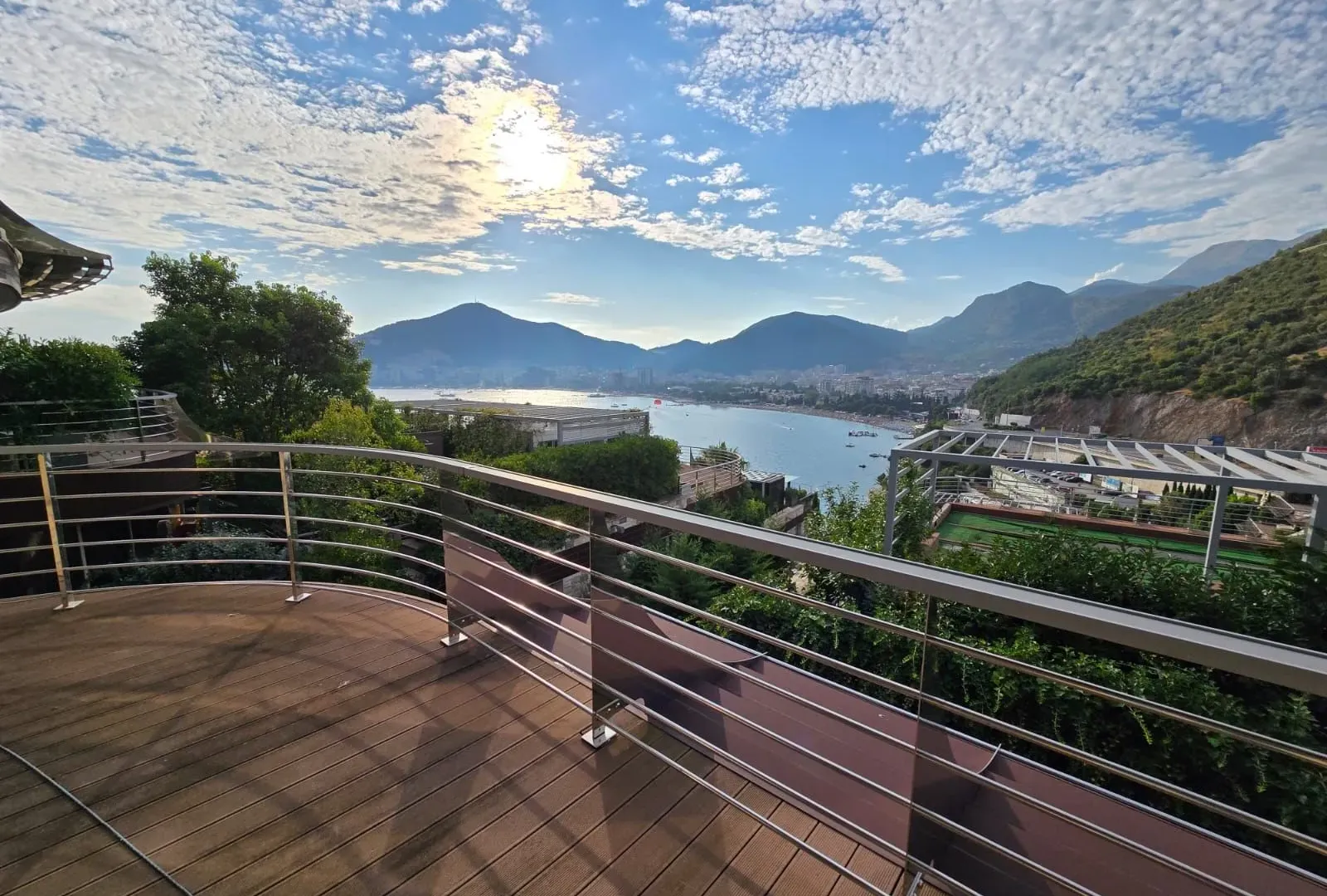 Prodaja, dvosoban stan, 140m², Zavala, Budva