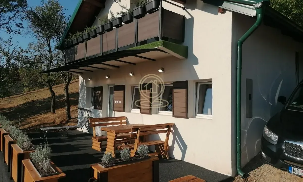 Prodaja, kuća, 92m², Sremska Kamenica, Petrovaradin