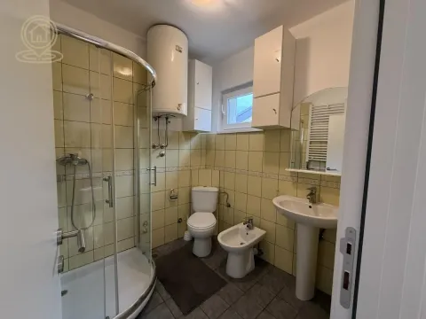 Rent, three bedroom apartment, 76m², Autokomanda, Voždovac Sve Podlokacije - image 9