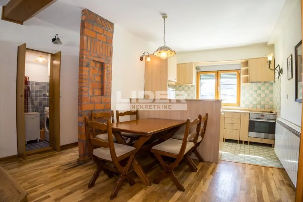 Sale, three bedroom apartment, 69m², Stari Grad, Beograd