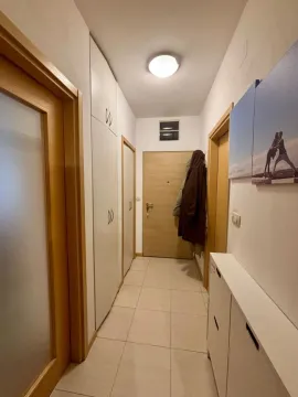 Sale, one bedroom apartment, 56m², Blok 6, Podgorica - image 16