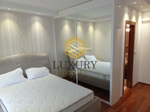 Rent, four bedroom apartment, 130m², Centar, Podgorica - image 6