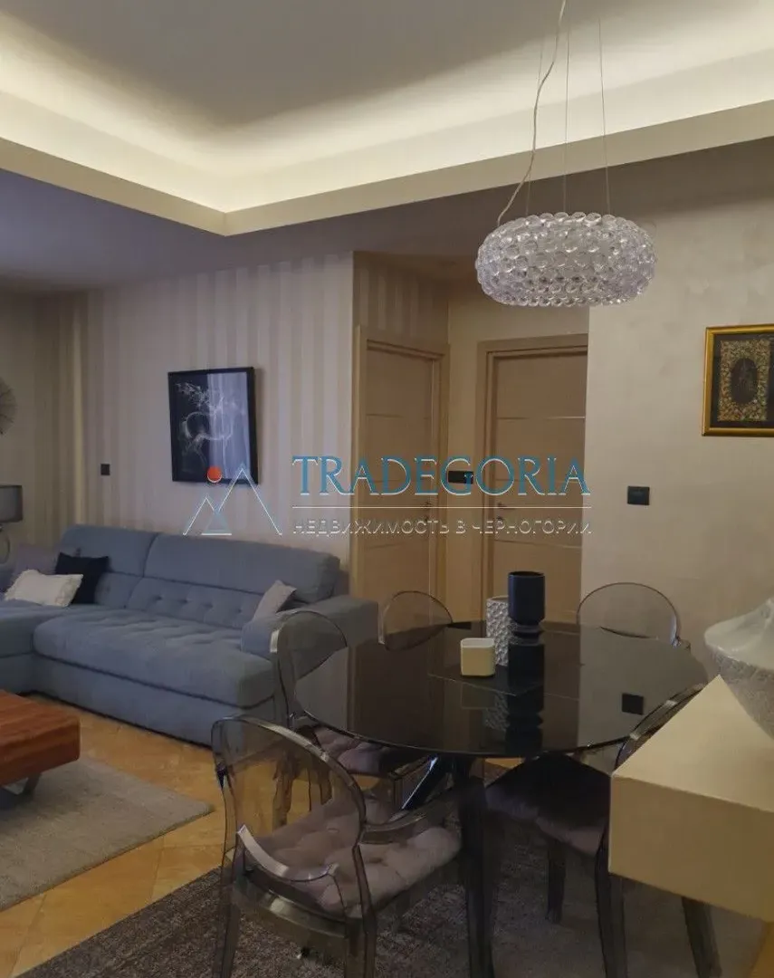 Prodaja, dvosoban stan, 87m², Budva, Crna Gora