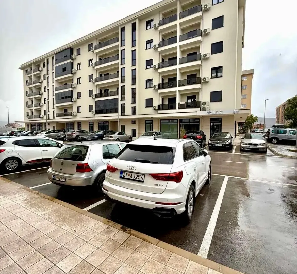 Sale, two bedroom apartment, 52m², City Kvart, Podgorica