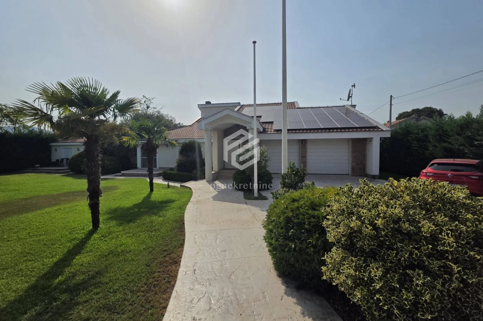 Rent, house, 250m², Donji Kokoti, Podgorica