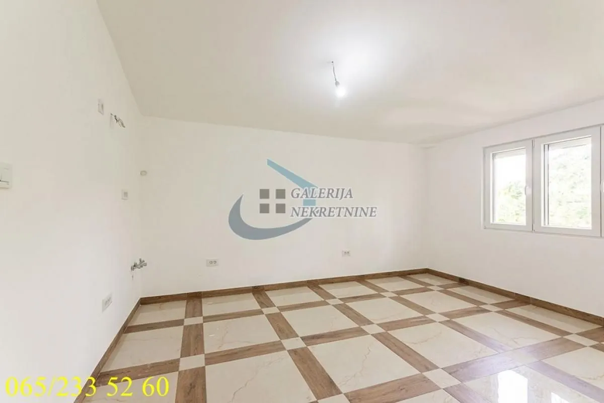 Sale, three bedroom apartment, 68m², Hala Pionir, Palilula Sve Podlokacije