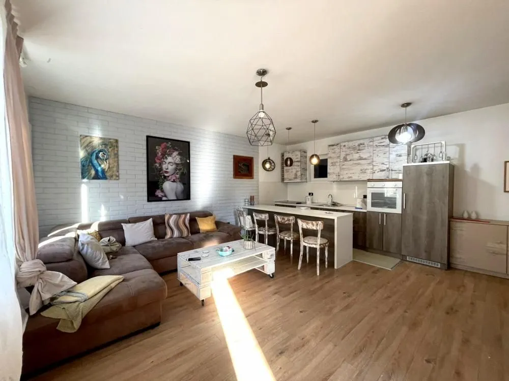 Rent, three bedroom apartment, 68m², Južni Bulevar, Vračar Sve Podlokacije