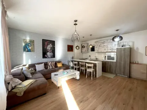 Rent, three bedroom apartment, 68m², Južni Bulevar, Vračar Sve Podlokacije - image 2