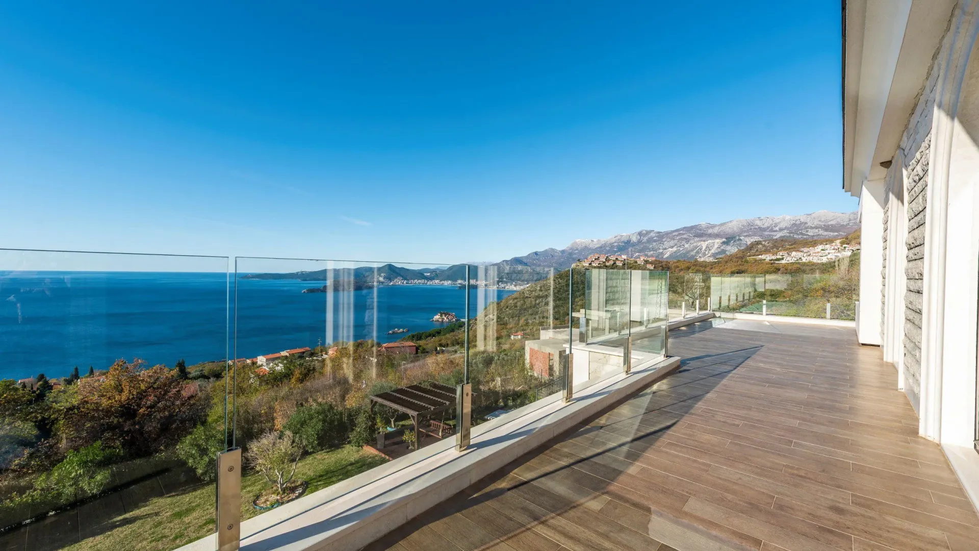 Sale, house, 496m², Blizikuće, Budva