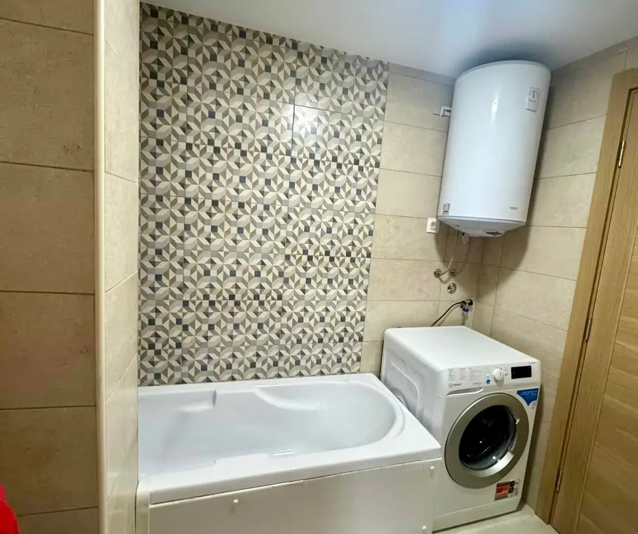 Izdavanje, jednosoban stan, 40m², Stari Aerodrom, Podgorica