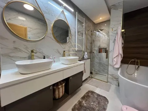 Prodaja, trosoban stan, 99m², Centar, Novi Sad - image 17