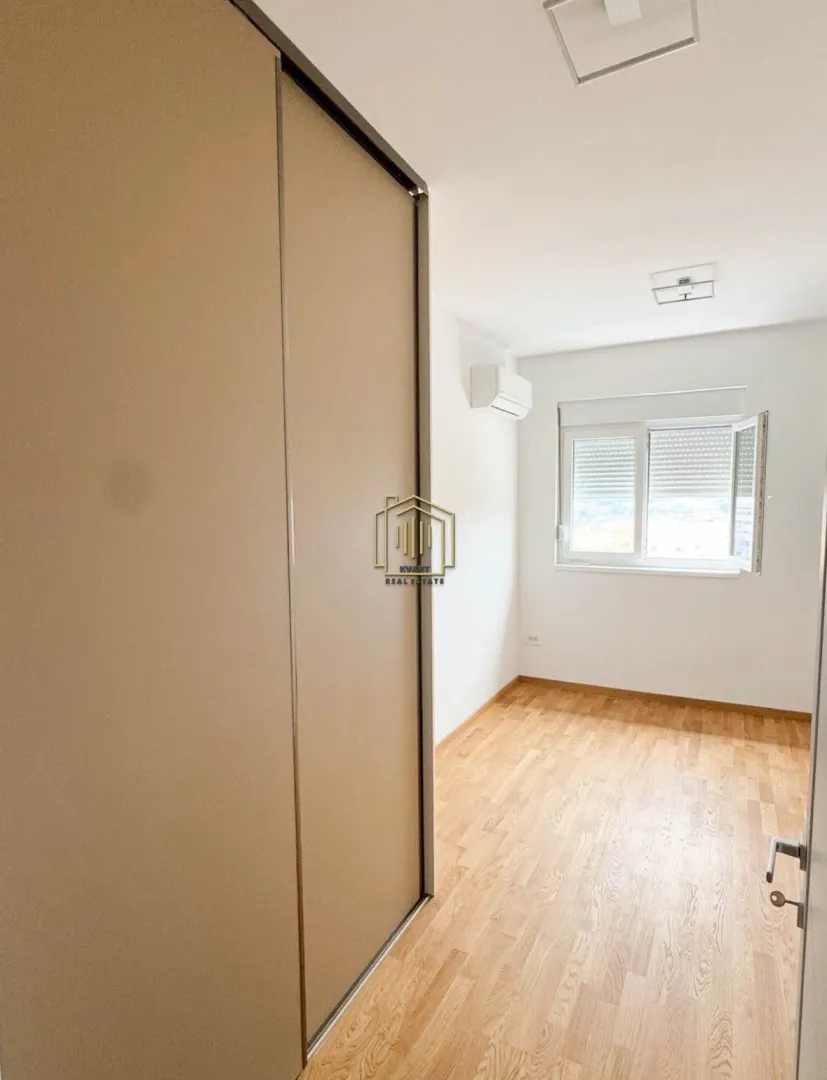 Izdavanje, dvosoban stan, 65m², Stari Aerodrom, Podgorica
