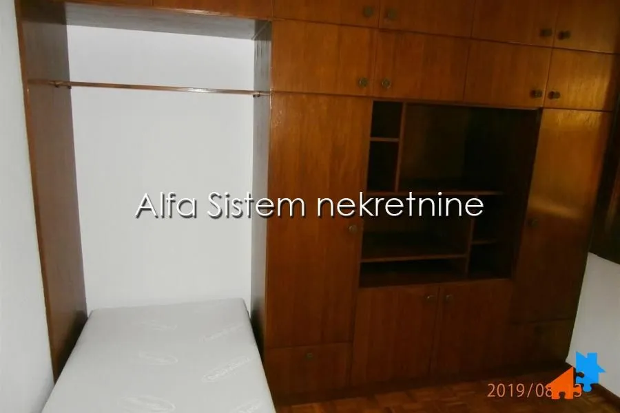 Rent, four bedroom apartment, 120m², Savski Venac, Beograd
