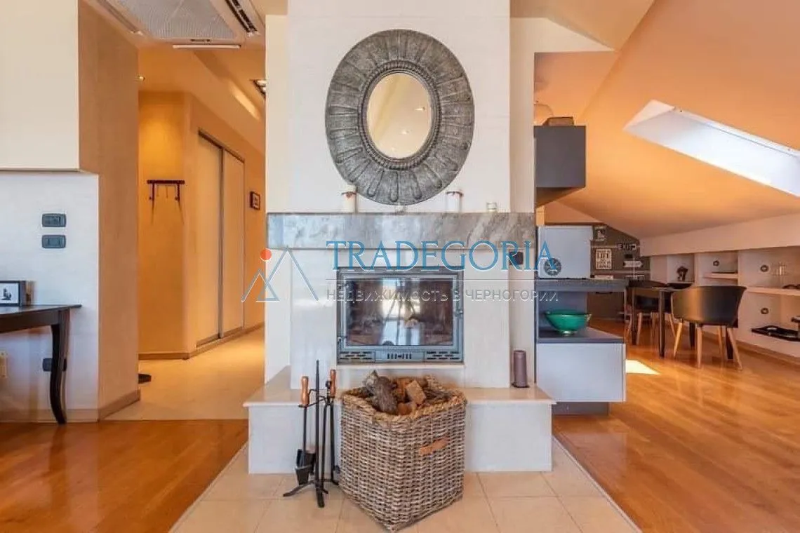 Prodaja, trosoban stan, 230m², Rafailovići, Budva