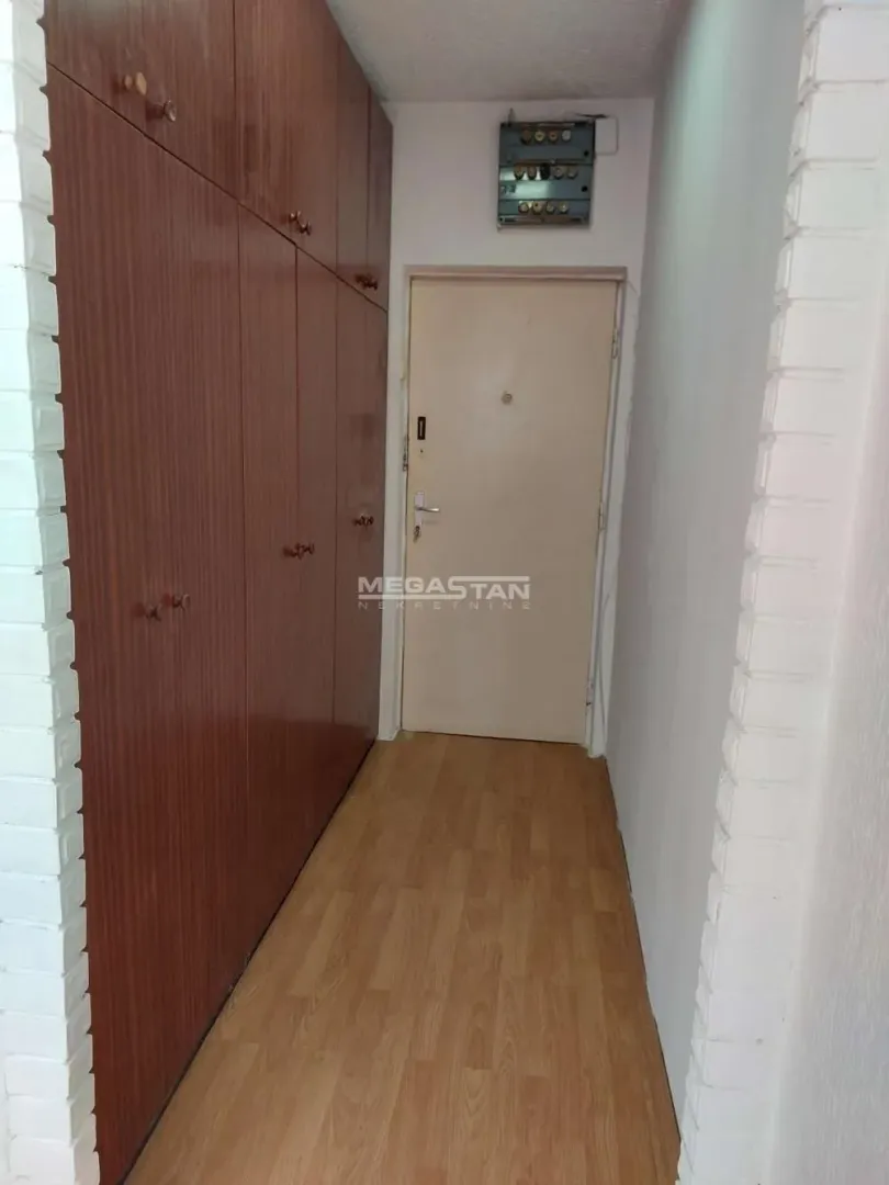 Izdavanje, jednosoban stan, 38m², Kotež, Palilula Sve Podlokacije