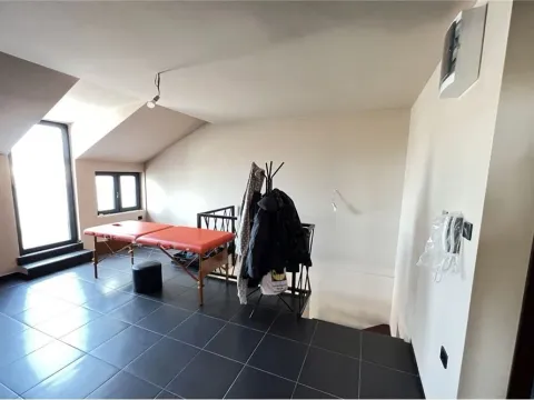 Prodaja, stan, 110m², Durlan, Niš - image 18