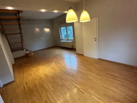 Rent, house, 200m², Banovo Brdo, Beograd - image 17