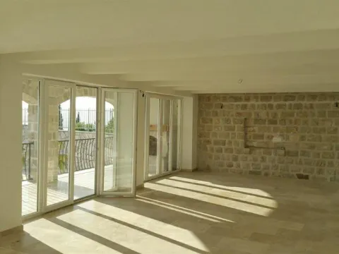 Sale, house, 500m², Drobni pijesak, Budva - image 7