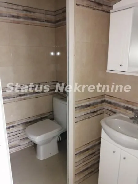 Rent, office space, 300m², Kać, Novi Sad Sve Podlokacije