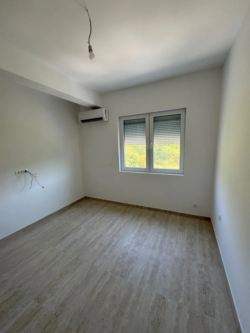 Prodaja, dvosoban stan, 53m², Radanovići, Kotor